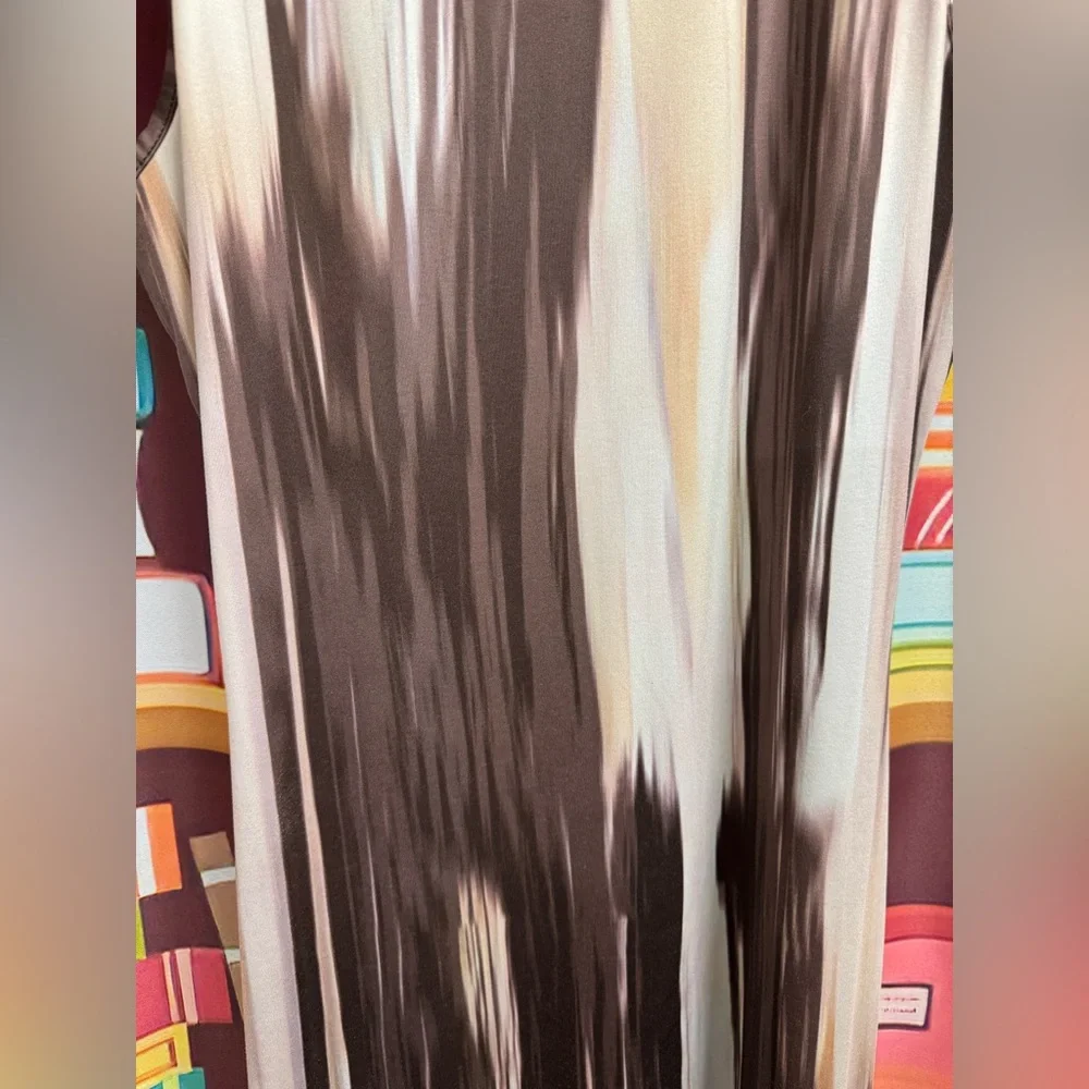 Patterned Sleeveless Bodycon Midi Dress - Picture 3 of 5